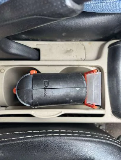 Dasox in centre console